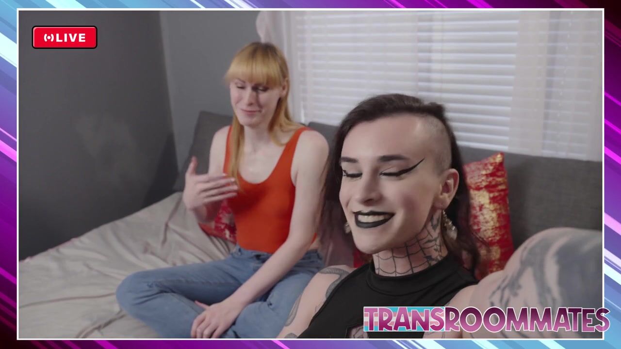 Viviana Roses & Lianna Lawson — Big Tits
